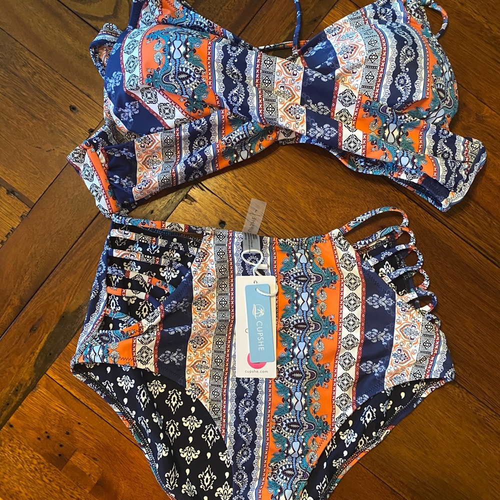 COPY - Cupshe high waist twist top bikini